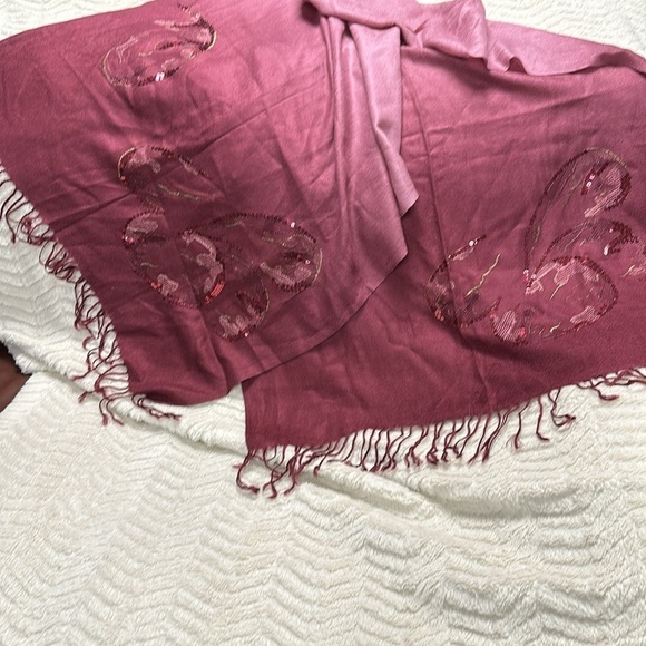 Beautiful Pashmina cashmere (70%) blend wrap / shawl embroidered, sequins - Picture 2 of 6